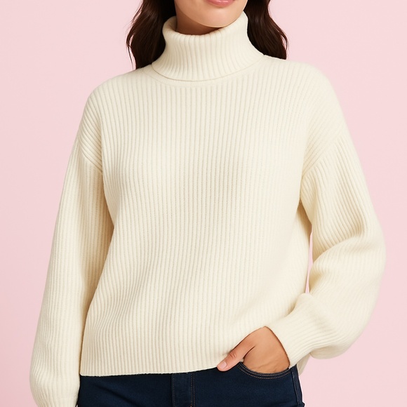 GAP WOMEN TURTLE NECK SOFT KNIT SWEATER - Picture 1 of 5